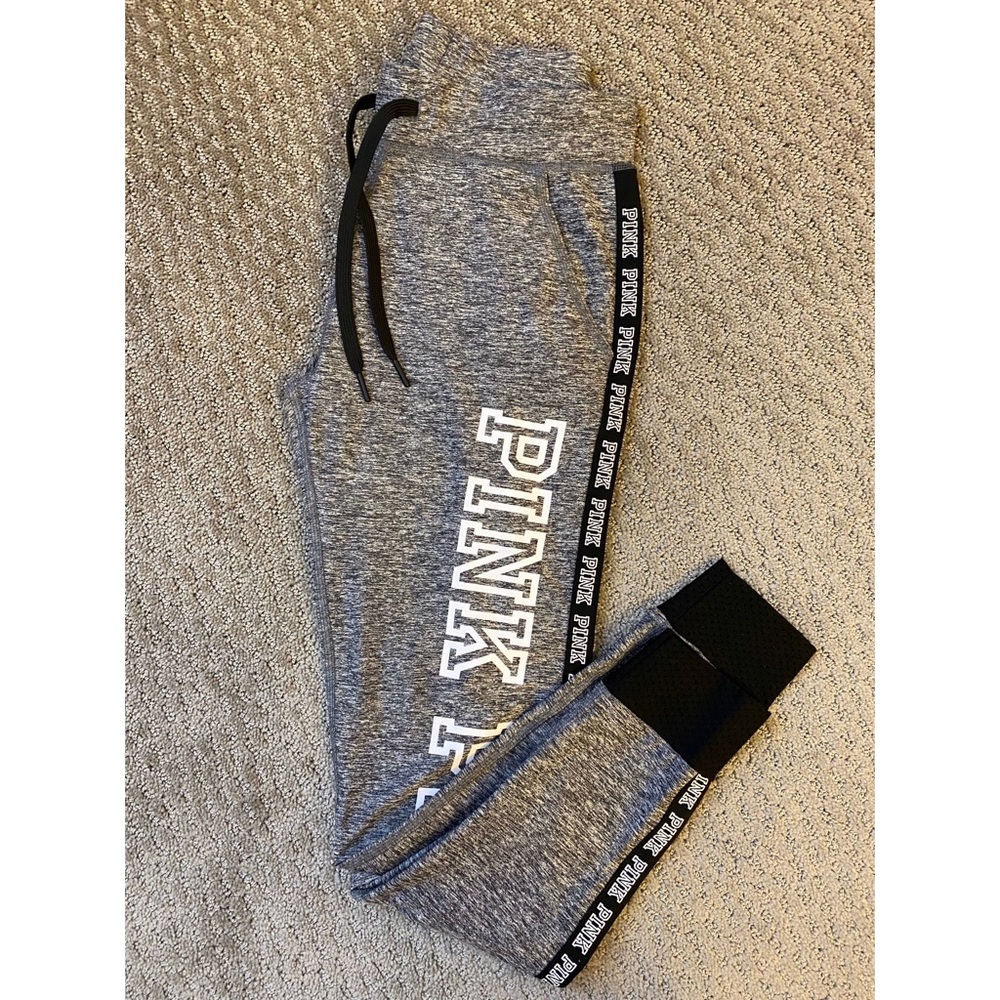 Victoria’s Secret Pink jogger style leggings